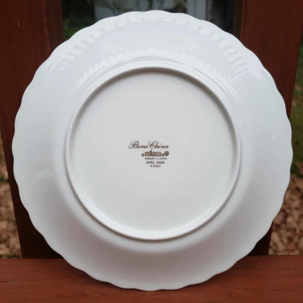 (6) Mikasa 'April Rose' A7053 Bread Plate (Bone China) - 6.75